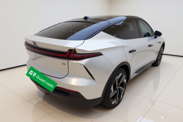 飞凡汽车 飞凡R7 2022款 性能高阶版车身外观7