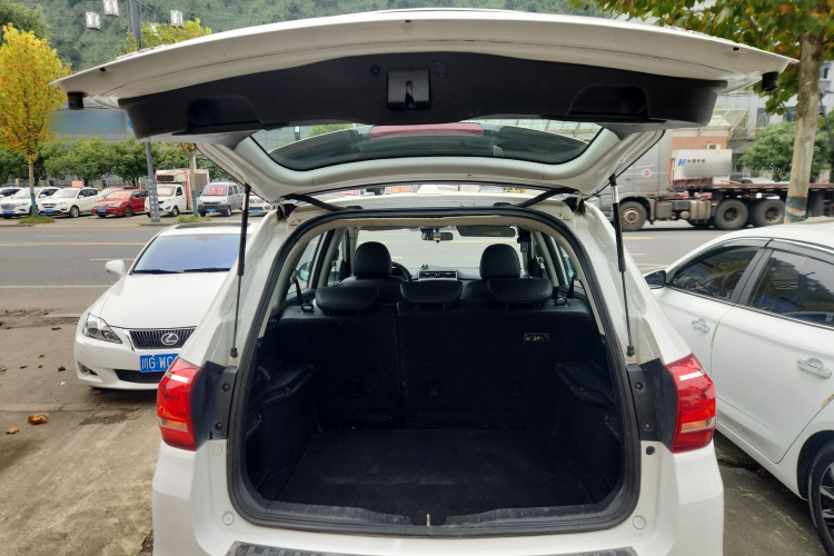 哈弗H6 2015款 运动版 1.5T 自动两驱豪华型机舱底盘23