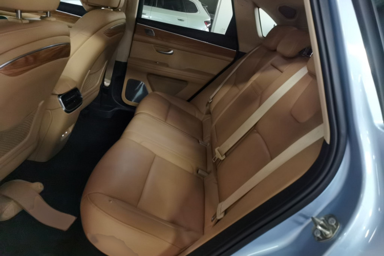 鸿蒙智行 问界M5 2022款 纯电后驱标准版中控内饰7004