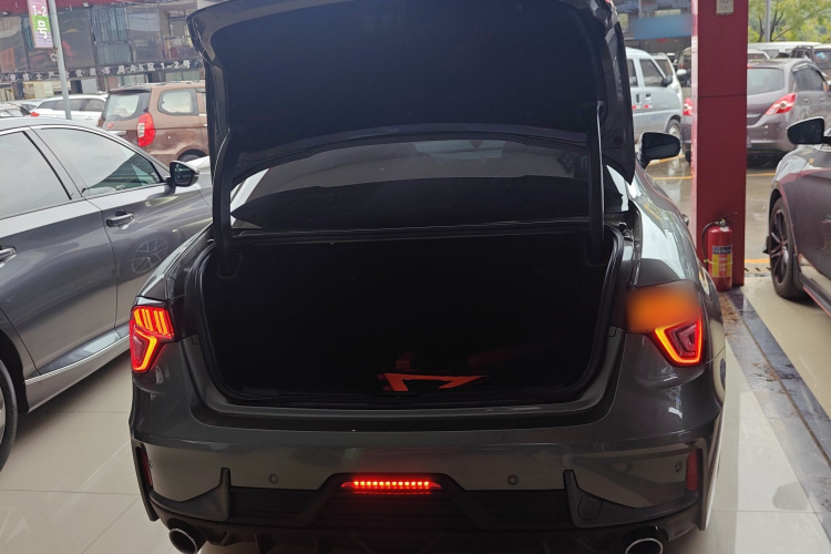 领克03 2021款 1.5TD DCT劲 冠军版机舱底盘23