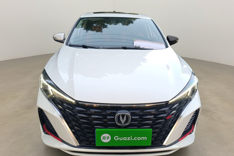 长安 逸动 2023款 畅享版 PLUS 蓝鲸NE 1.4T GDI DCT尊贵版车身外观2