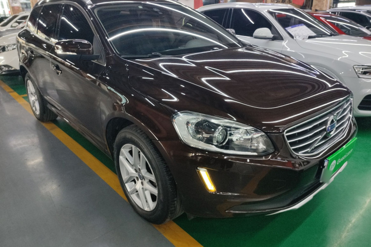 沃尔沃XC60 2017款 T5 AWD 智进版车身外观6002