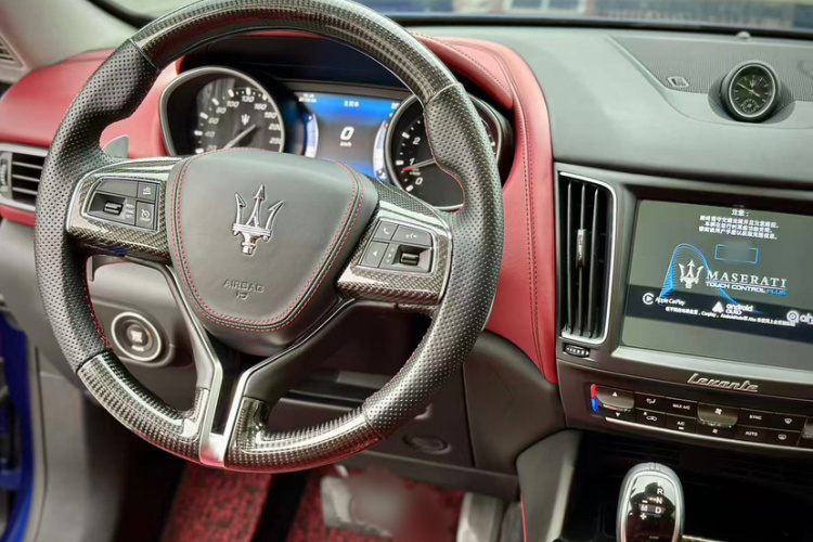 玛莎拉蒂 Levante 2016款 3.0T 标准型中控内饰7009