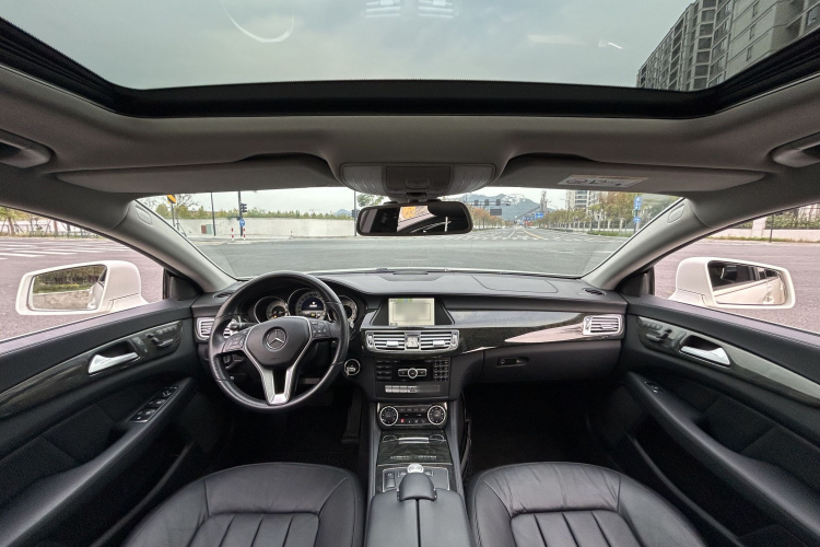奔驰CLS 2012款 CLS 300 CGI中控内饰7002