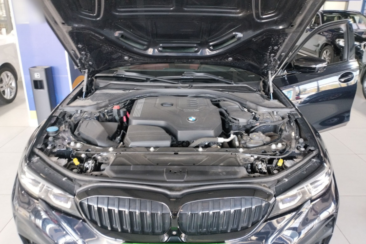 宝马3系 2022款 改款 325i M运动曜夜套装局部细节24