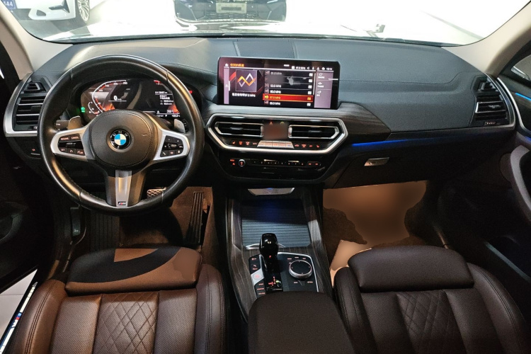 宝马X3 2022款 xDrive30i 领先型 M曜夜套装中控内饰7002