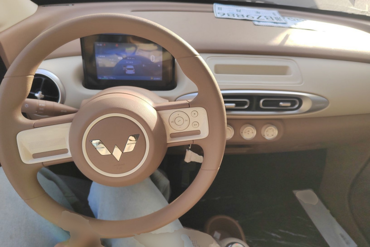 五菱汽车 宏光MINIEV 2025款 四门版 进阶款中控内饰12