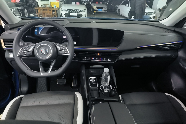 别克 2024款 昂科威S  25T 炫黑风尚版中控内饰7002