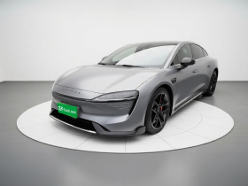 鸿蒙智行 智界S7 2024款 Ultra 四驱旗舰版