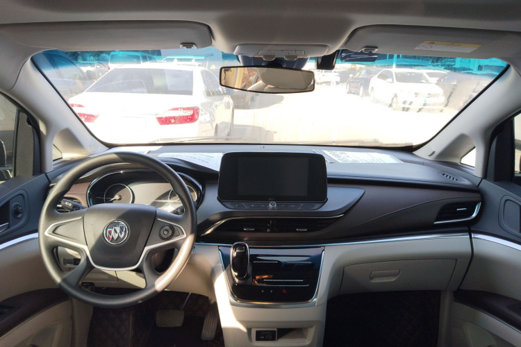 别克GL8 2023款 陆上公务舱 舒适型中控内饰7002