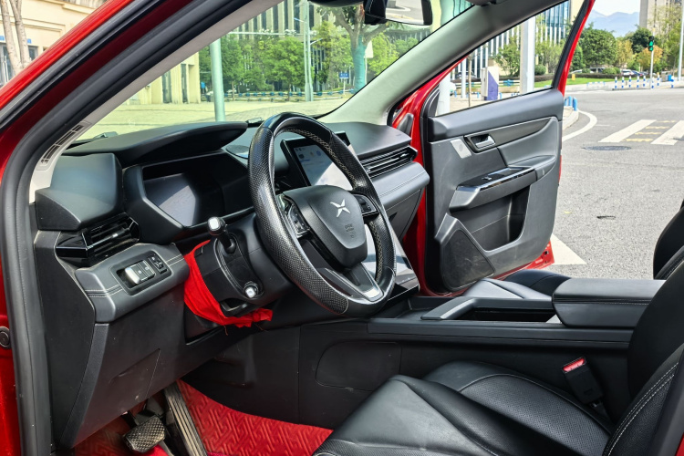 小鹏G3 2020款 460i 智享版中控内饰7006