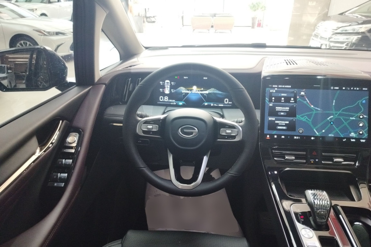 广汽传祺 传祺M8 2024款 大师系列 400T 至尊版中控内饰13