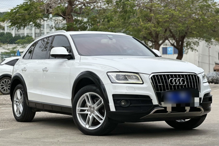 奥迪Q5 2018款 典藏版 40 TFSI 技术型车身外观6009