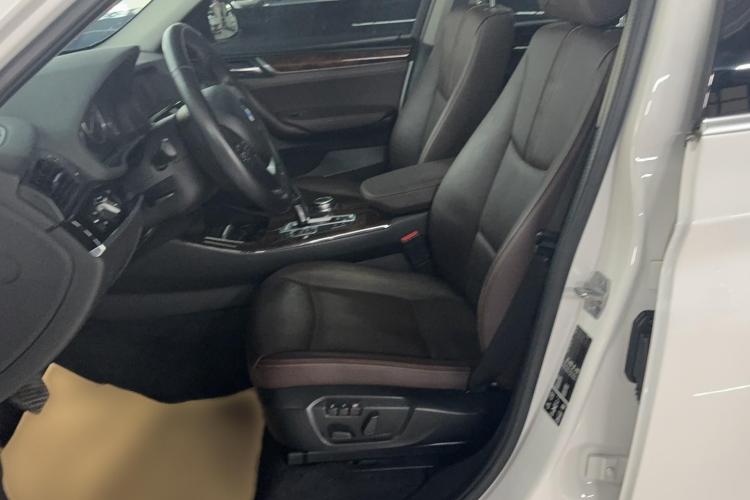 宝马X3(进口) 2014款 xDrive20i X设计套装中控内饰19