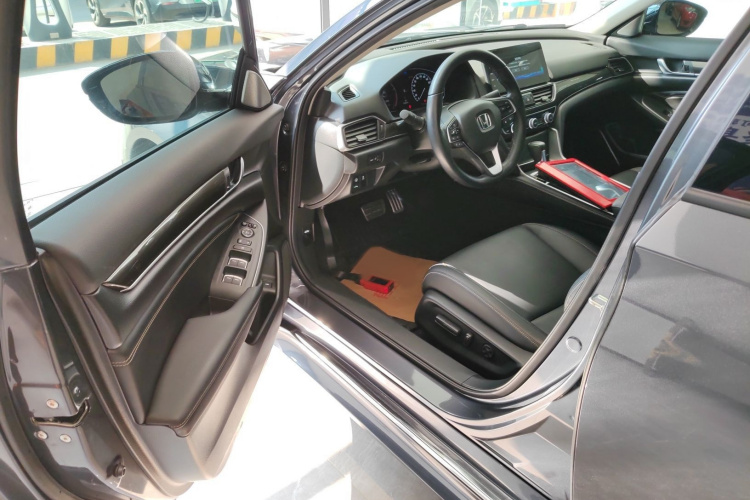 本田 雅阁 2022款 260TURBO 幻夜·尊贵版中控内饰7003