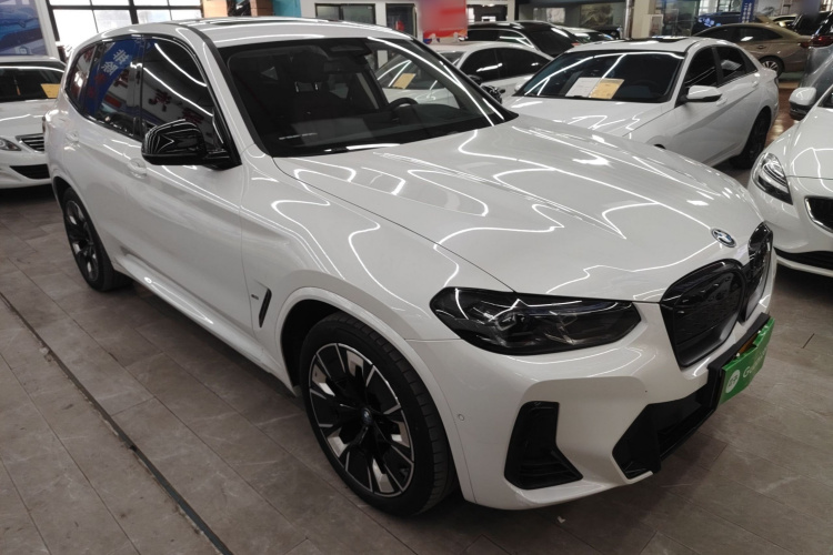 宝马iX3 2022款 改款 创领型车身外观6002