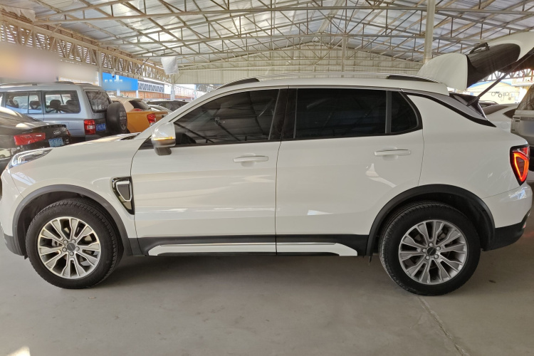 领克01 2019款 2.0T 两驱型版 国VI车身外观6003