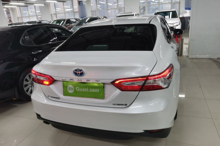 丰田 凯美瑞 2021款 双擎 2.5HGVP 领先版车身外观6