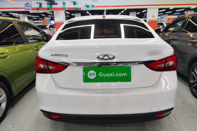 奇瑞 艾瑞泽5 2017款 1.5L CVT豪华版车身外观6