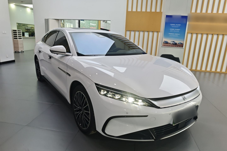 比亚迪 汉 2023款 EV 冠军版 506KM前驱尊贵型车身外观3