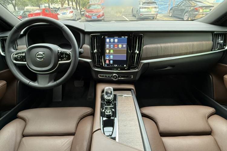 沃尔沃S90 2025款 B5 智远豪华版中控内饰7002