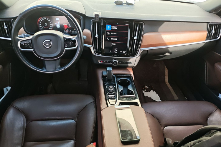 沃尔沃S90新能源 2021款 T8 E驱混动 智逸豪华版中控内饰12
