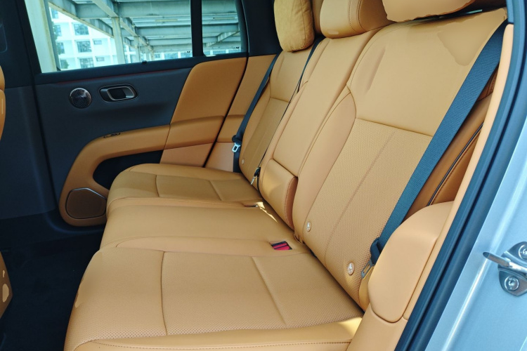 理想汽车 理想i6 2025款 四驱标准型中控内饰21