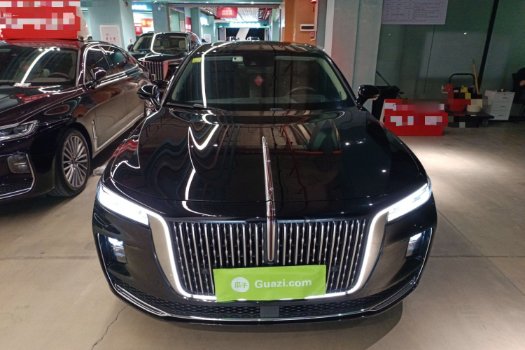 红旗H9 2022款 3.0T 智联旗领四座版车身外观2