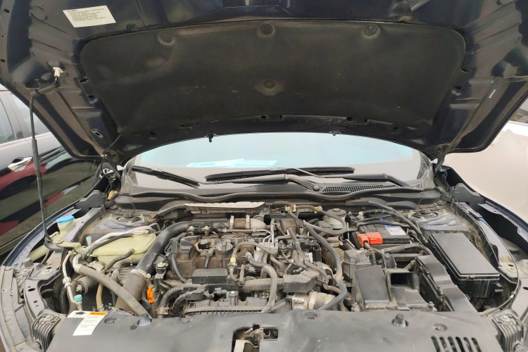 本田 思域 2019款 180TURBO CVT尚动版 国VI机舱底盘24