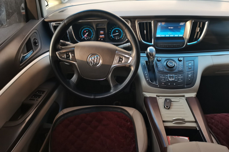 别克GL8 2011款 3.0L GT豪华商务豪雅版局部细节13