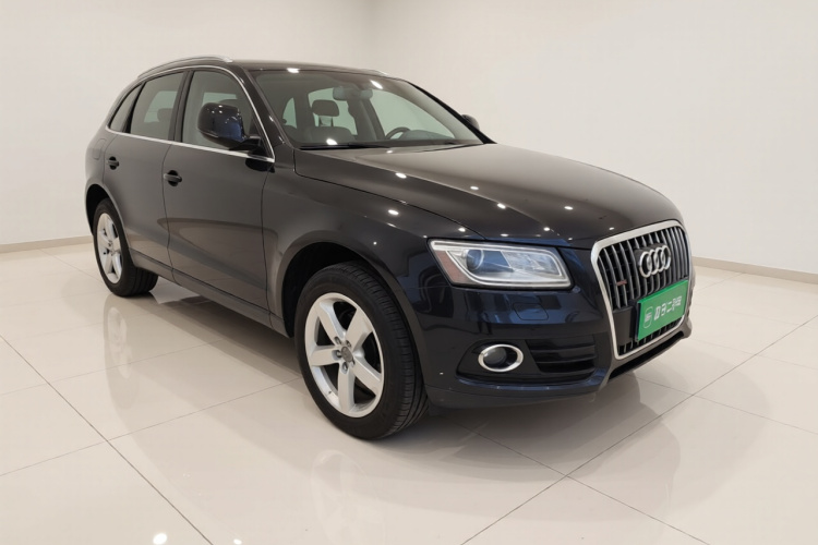 奥迪Q5 2016款 40 TFSI 技术型车身外观3