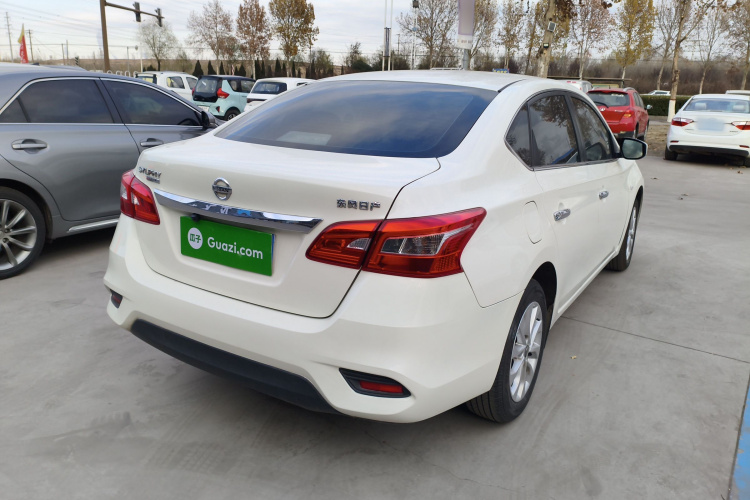 日产 轩逸 2024款 经典 1.6XE CVT舒适版车身外观7