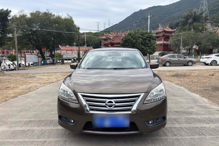 日产 轩逸 2014款 1.6XV CVT尊享版车身外观2