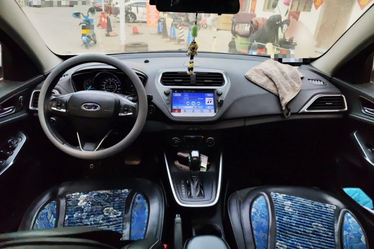 福特 福睿斯 2019款 改款 1.5L 自动悦享型 国VI中控内饰12