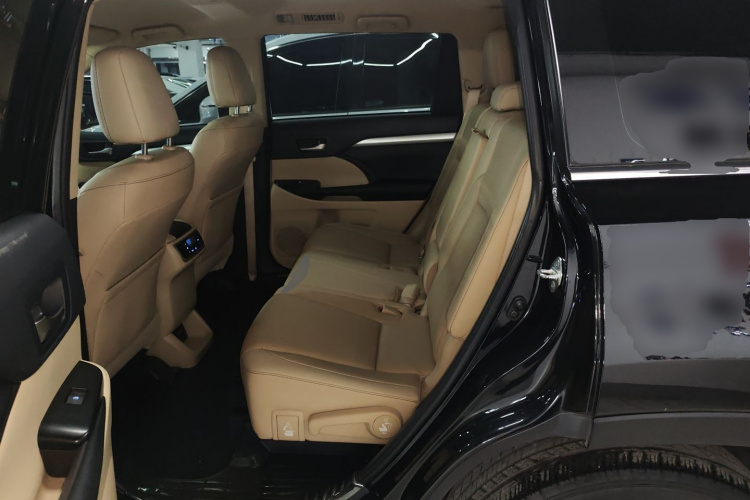 丰田 汉兰达 2018款 2.0T 四驱精英版 7座 国VI中控内饰21