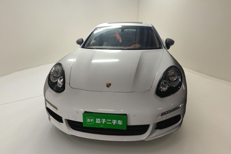保时捷 2014款 Panamera 4 3.0T车身外观2