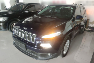 Jeep 自由光 2017款 2.0L 优越版