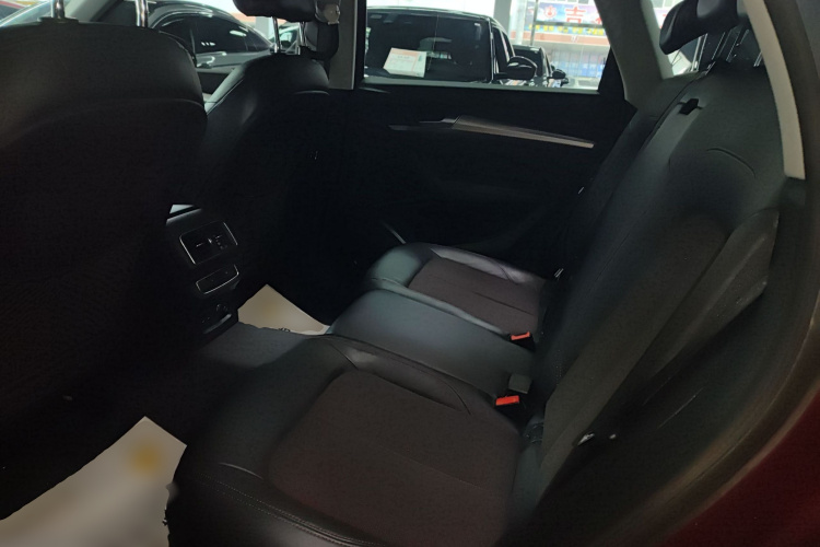 奥迪Q5L 2018款 45 TFSI 尊享时尚型 国VI中控内饰7004