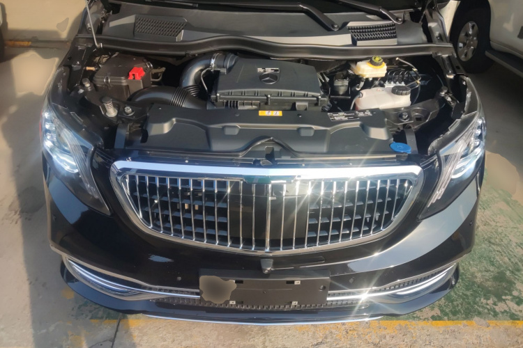 奔驰 威霆 2021款 2.0T 精英版 7座局部细节24