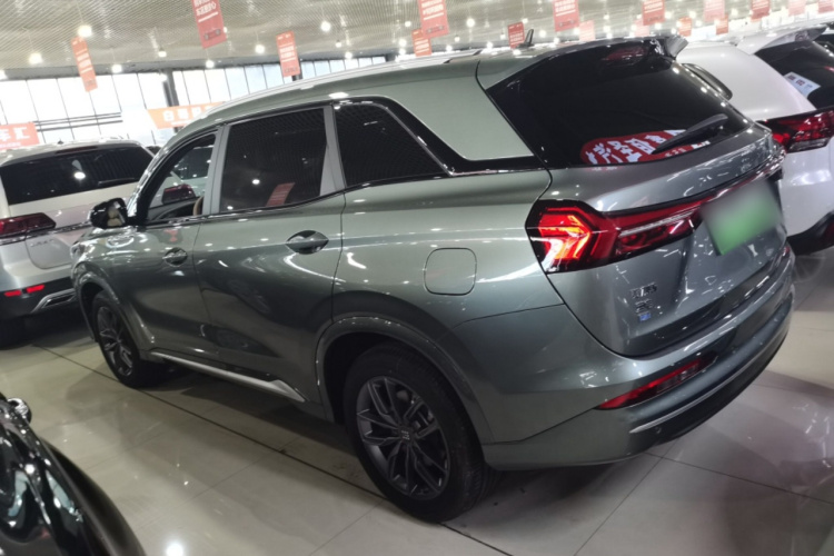 蓝电E5 2024款 荣耀版 100KM尊享型 7座车身外观4