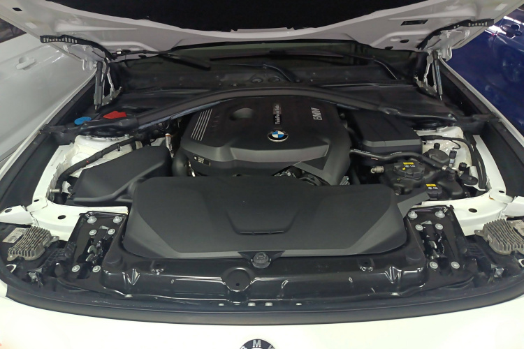 宝马3系GT 2019款 320i M运动套装局部细节24