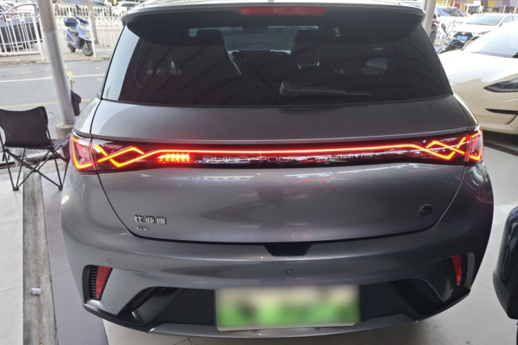 比亚迪 海豚 2023款 420km 时尚版车身外观6