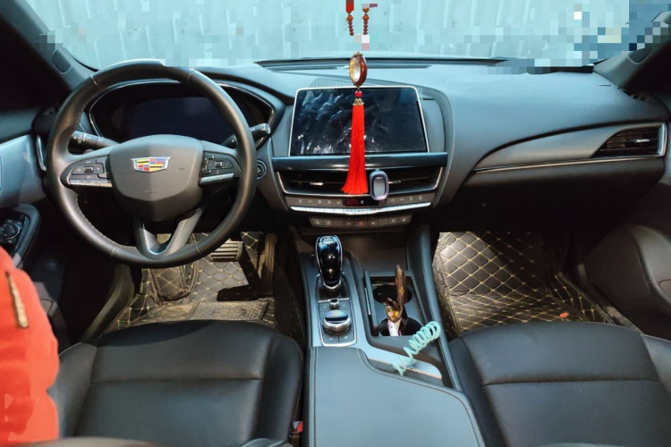 凯迪拉克CT5 2023款 28T 豪华型（标准版）中控内饰7002