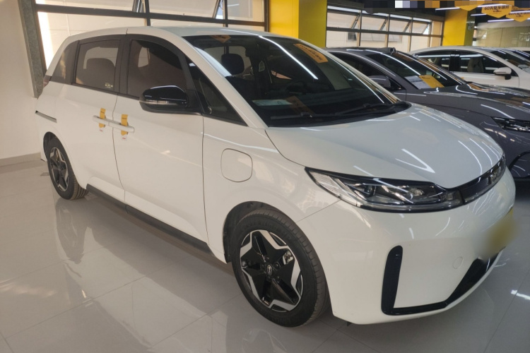 比亚迪D1 2022款 标准版车身外观3