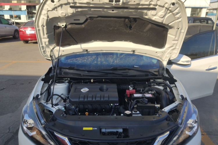 日产 轩逸 2019款 1.6XV CVT智联尊享版 国VI机舱底盘24