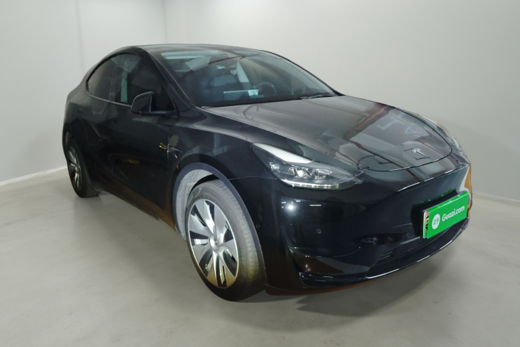特斯拉 Model Y 2022款 改款 后轮驱动版车身外观3