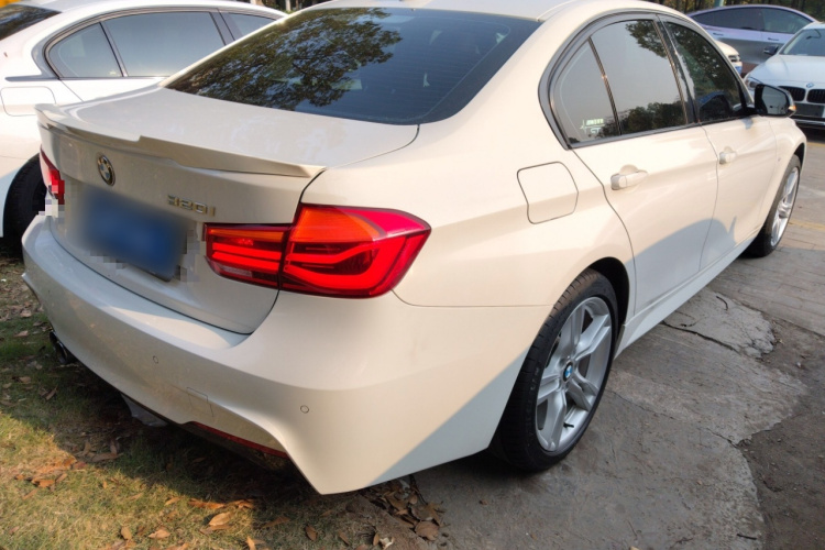 宝马3系 2018款 320i M运动套装车身外观7