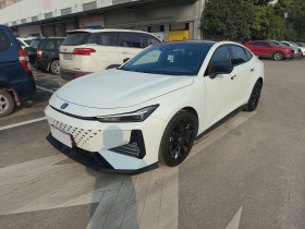 长安UNI-V 2024款 1.5T 尊贵型