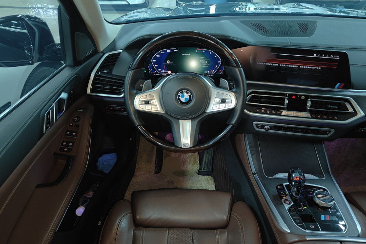 宝马X5(进口) 2021款 改款 xDrive30i M运动套装中控内饰13