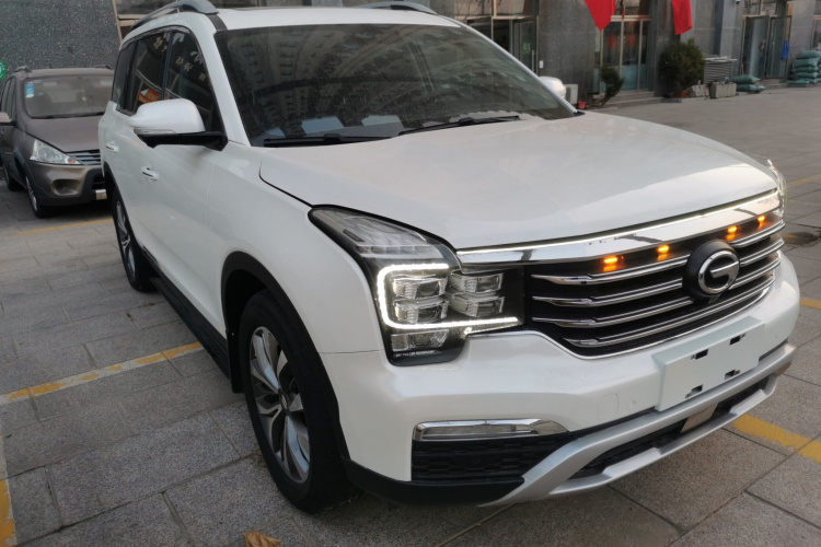 广汽传祺 传祺GS8 2017款 320T 两驱豪华智联版（七座）车身外观6002